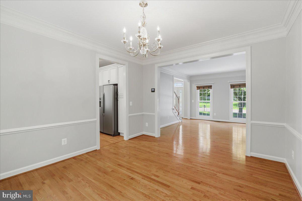 MEADOWBROOK WOODS - Residential