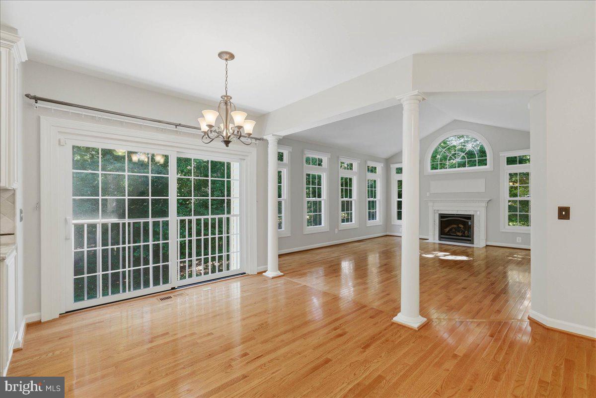 MEADOWBROOK WOODS - Residential