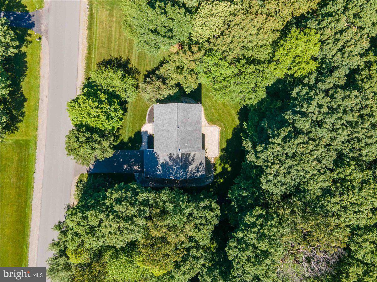 MEADOWBROOK WOODS - Residential
