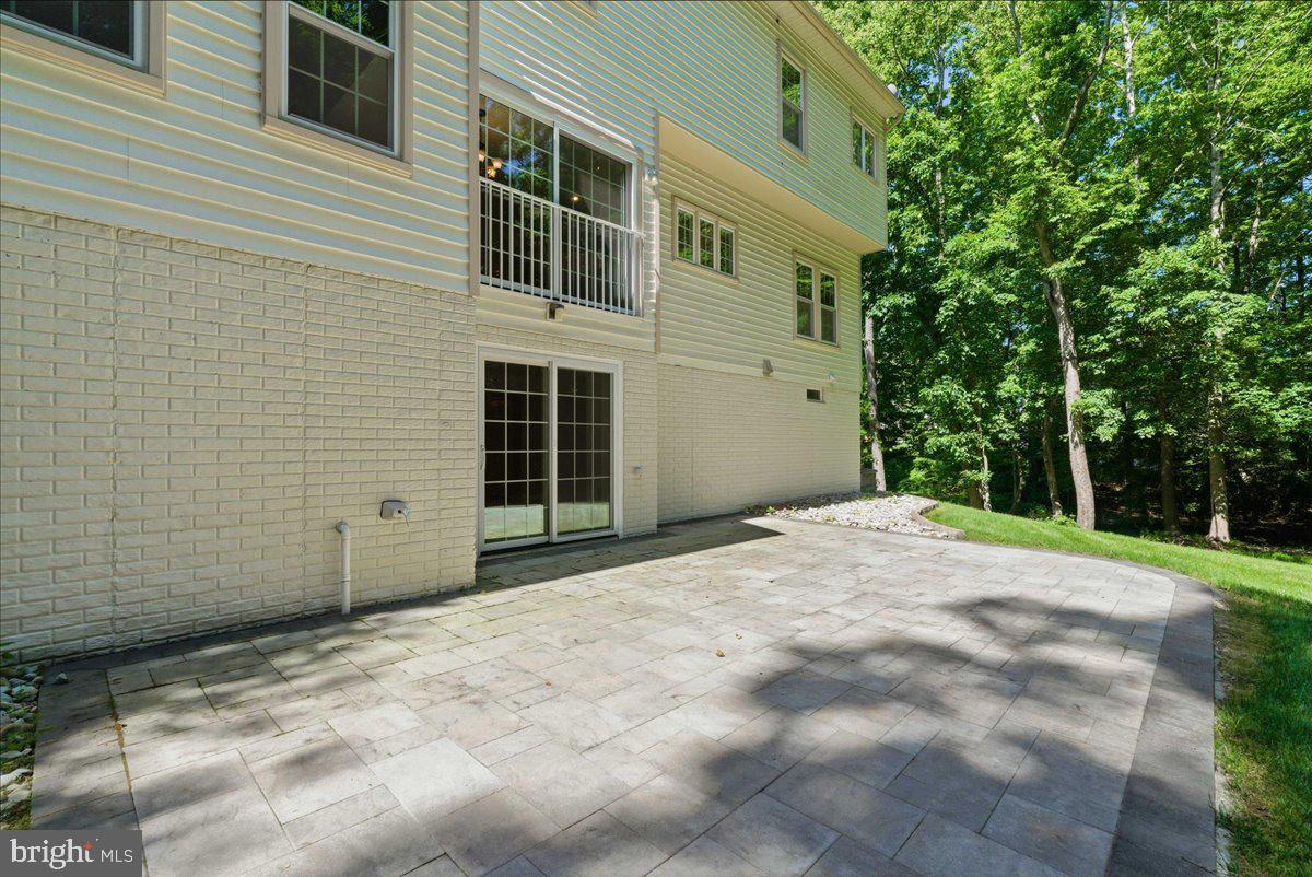 MEADOWBROOK WOODS - Residential