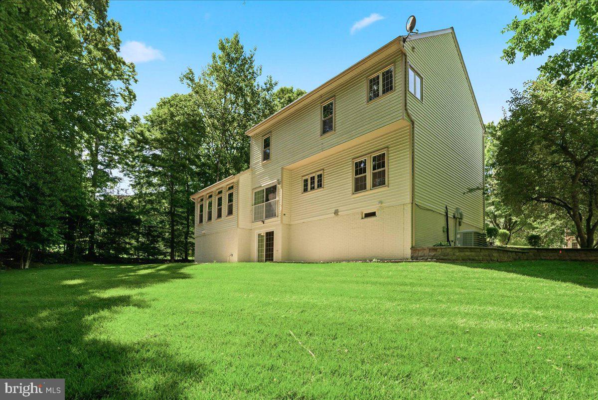 MEADOWBROOK WOODS - Residential