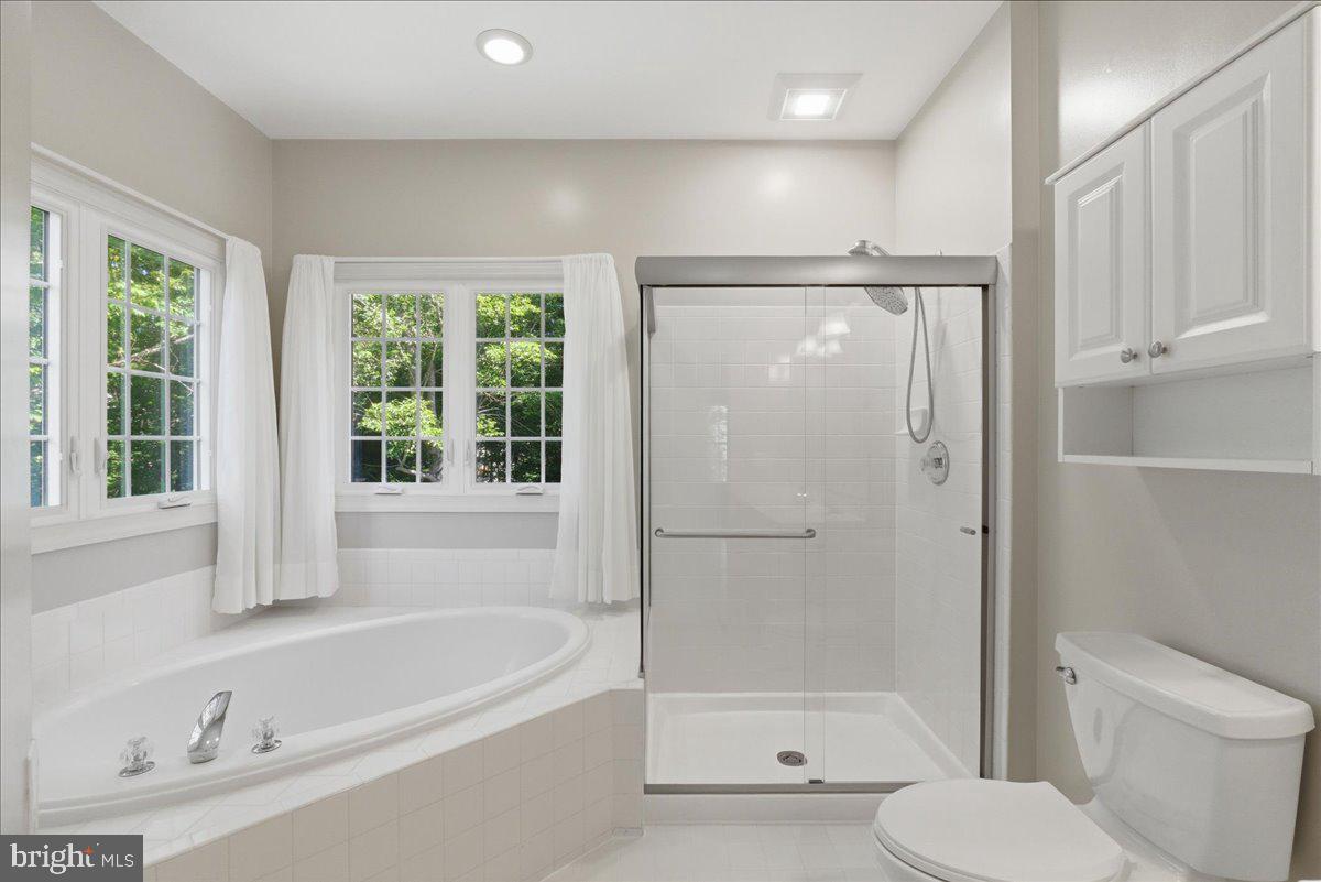 MEADOWBROOK WOODS - Residential