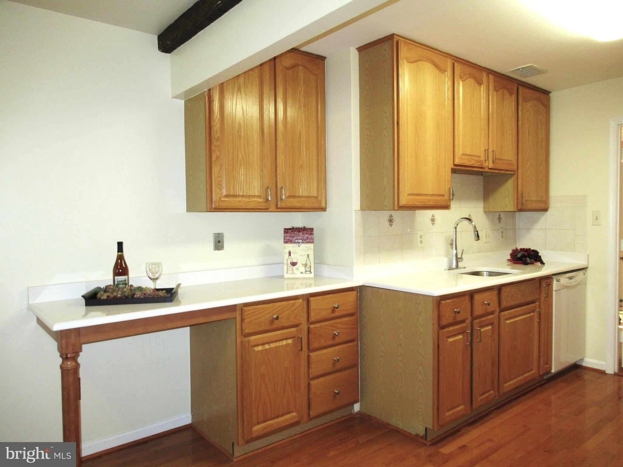 WESTMORELAND SQUARE - Residential Lease