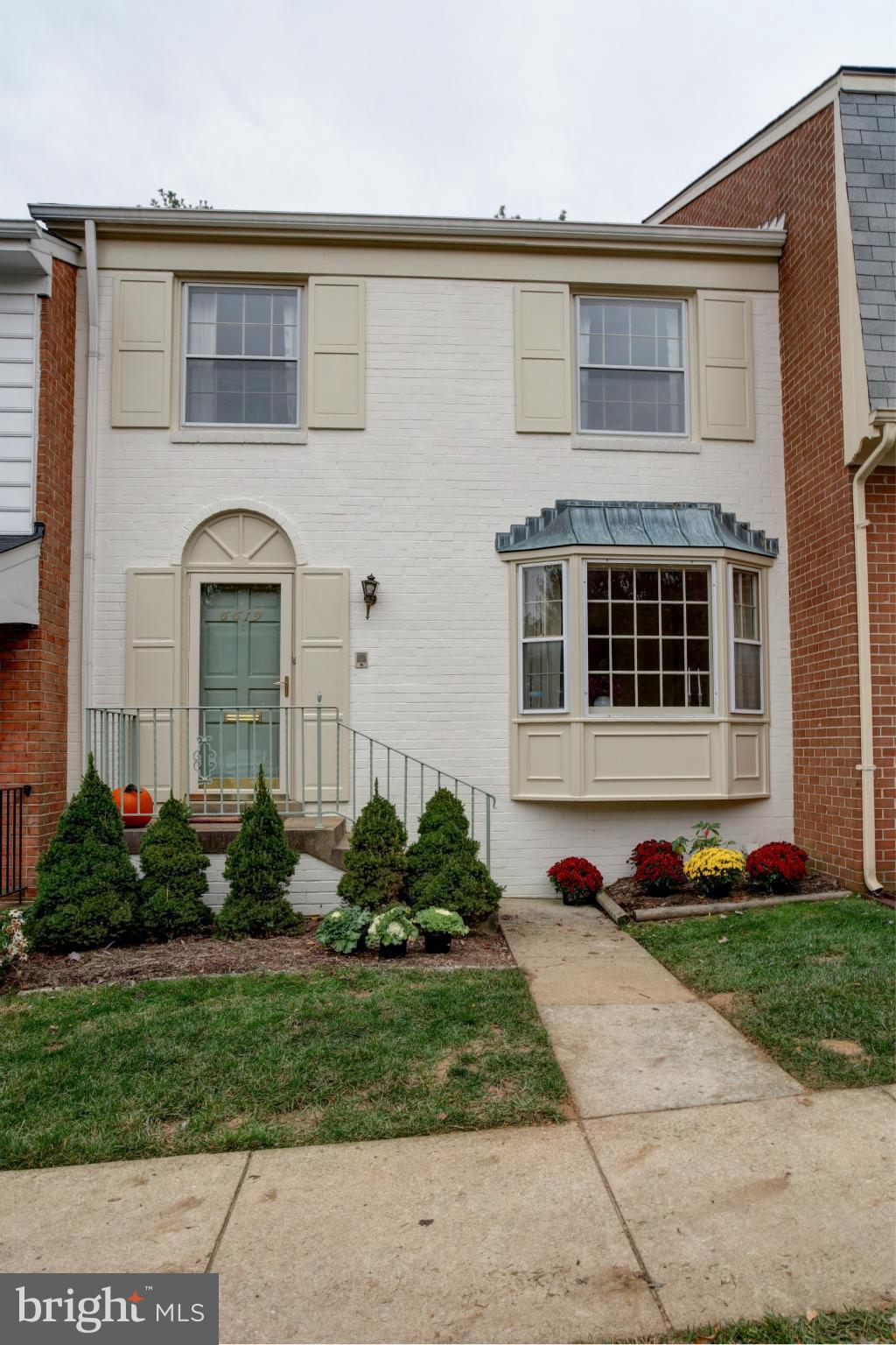 WESTMORELAND SQUARE - Residential Lease