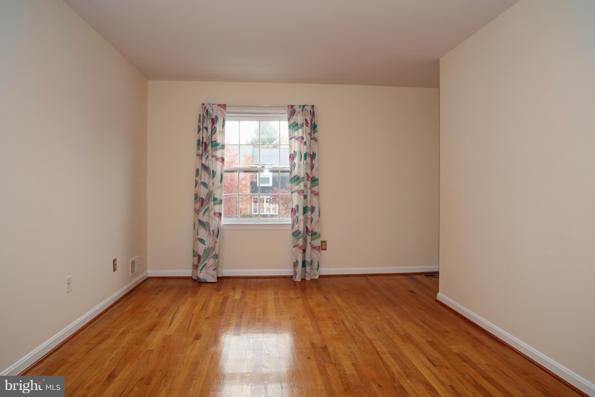 WESTMORELAND SQUARE - Residential Lease
