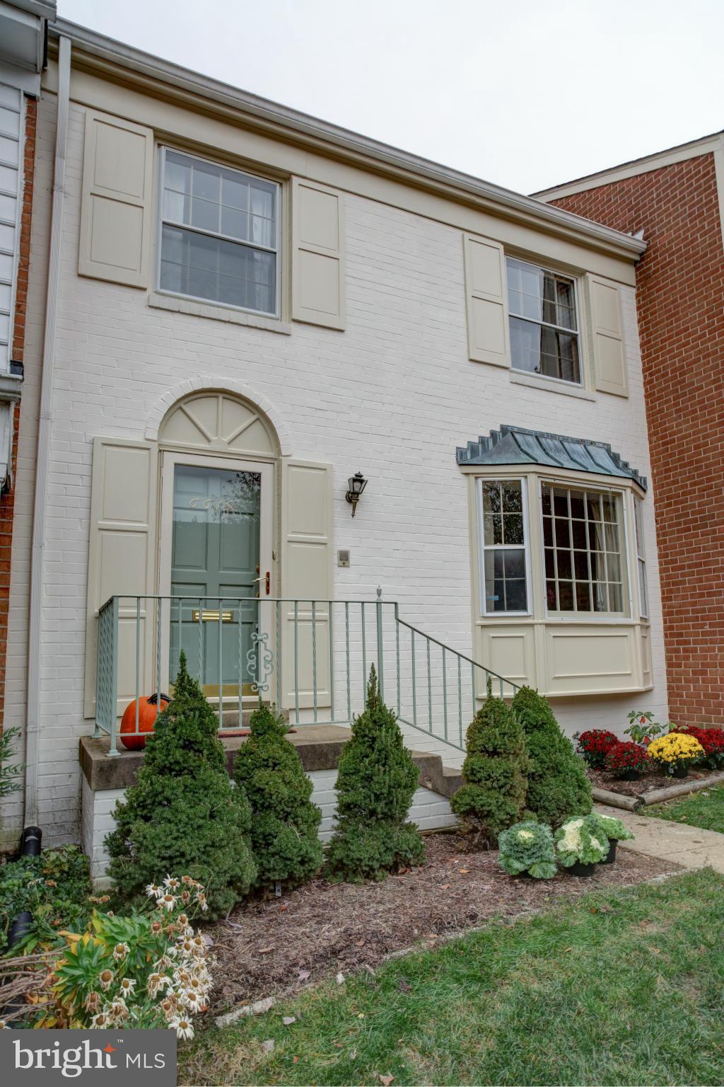 WESTMORELAND SQUARE - Residential Lease