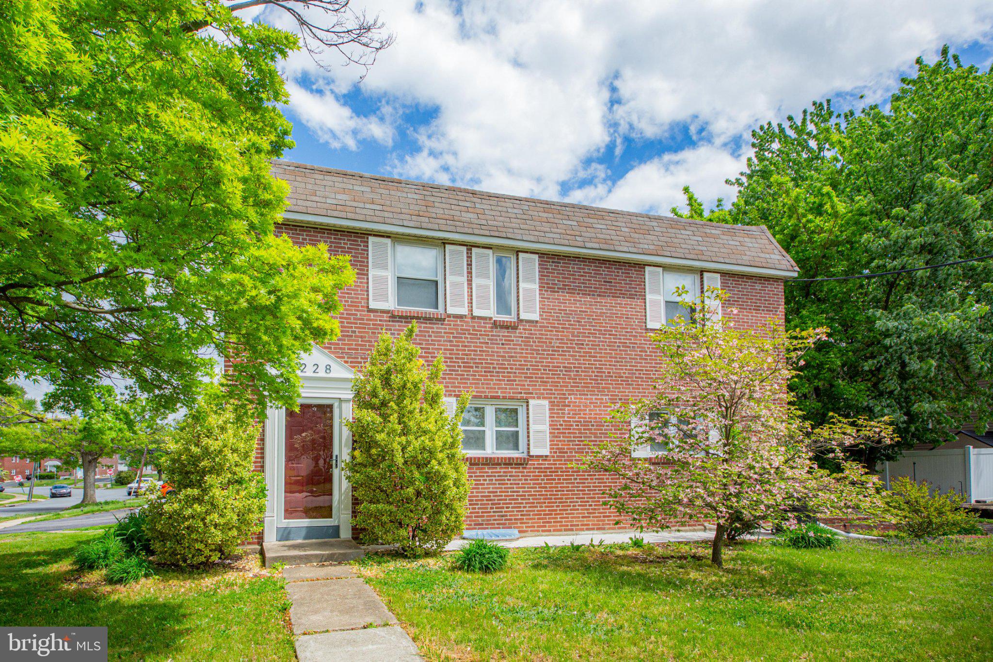 BROOKHAVEN - Residential