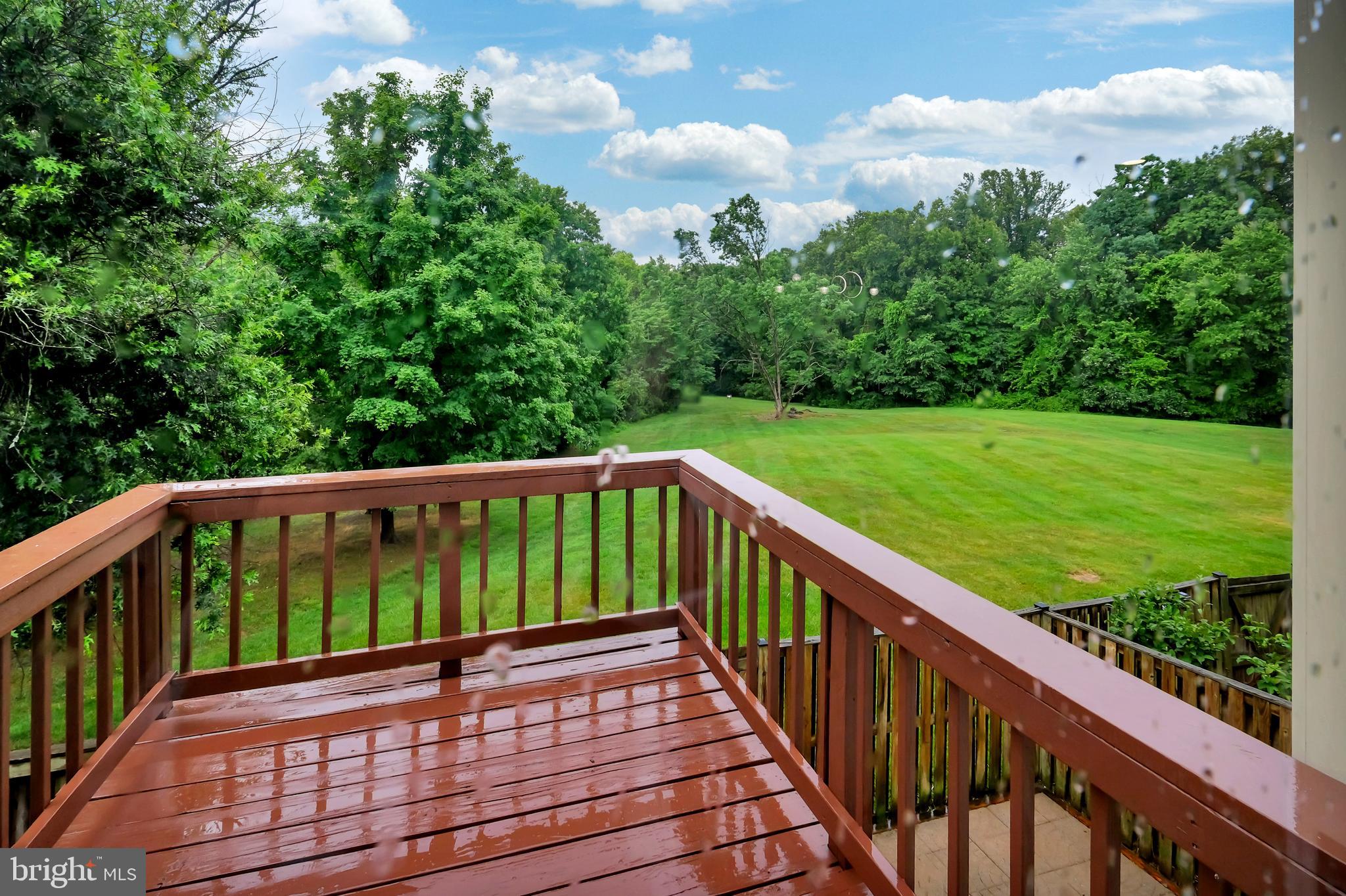 CAROLINE OAKS - Residential
