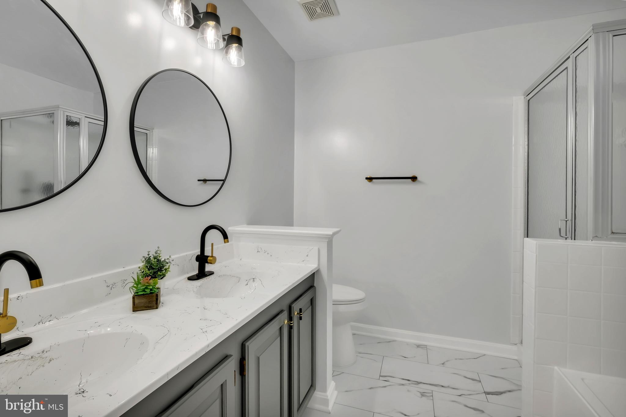 CAROLINE OAKS - Residential