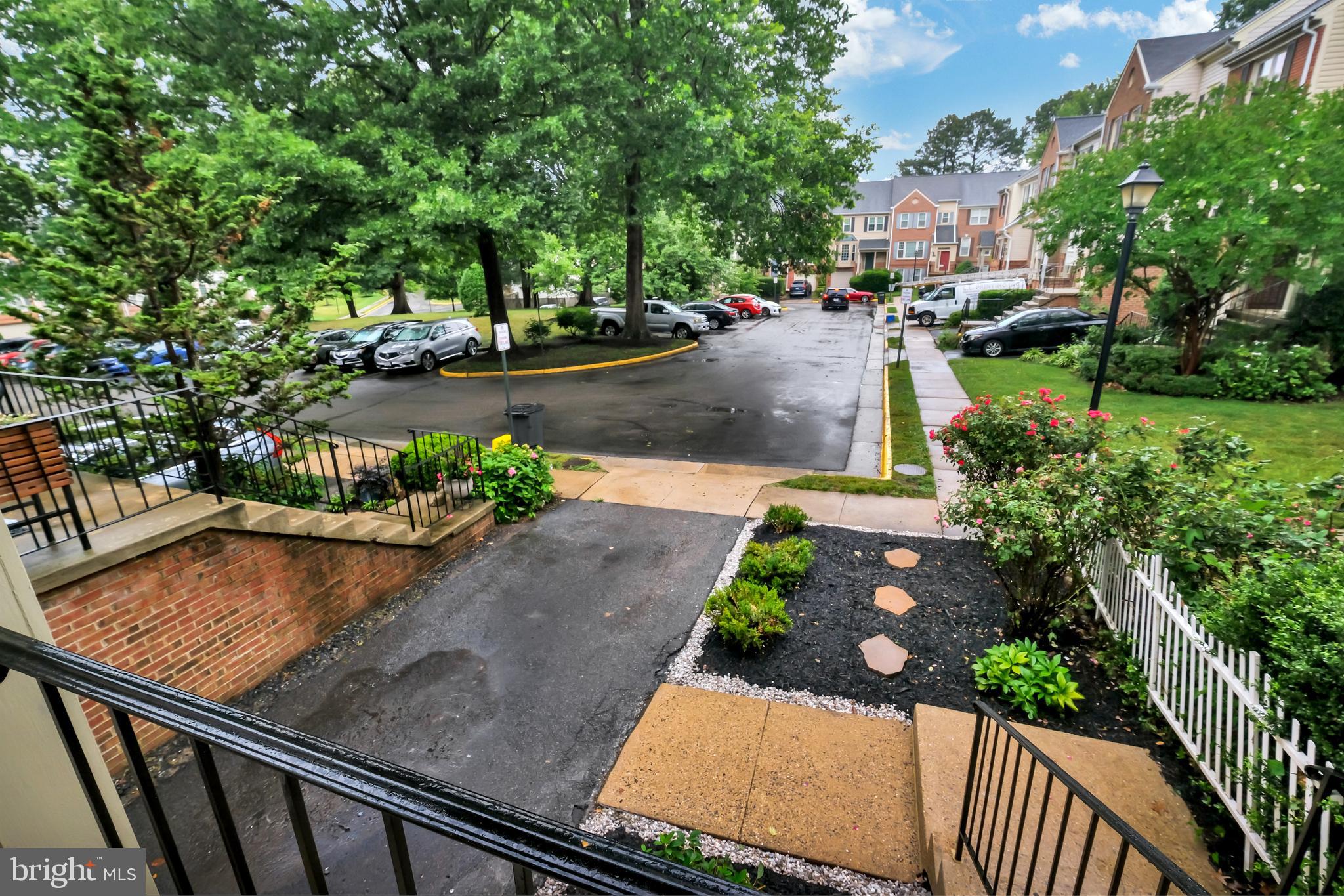 CAROLINE OAKS - Residential