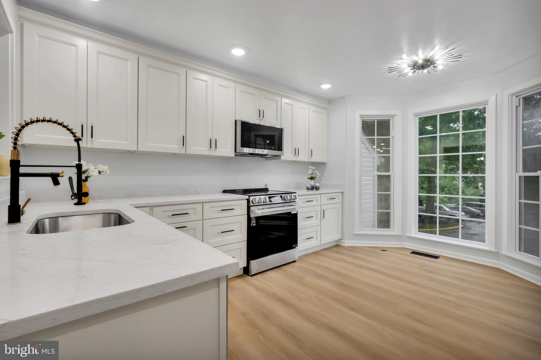 CAROLINE OAKS - Residential