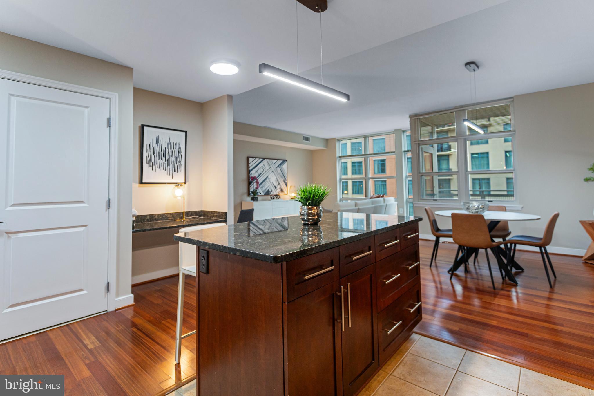 NATIONAL HARBOR - Residential