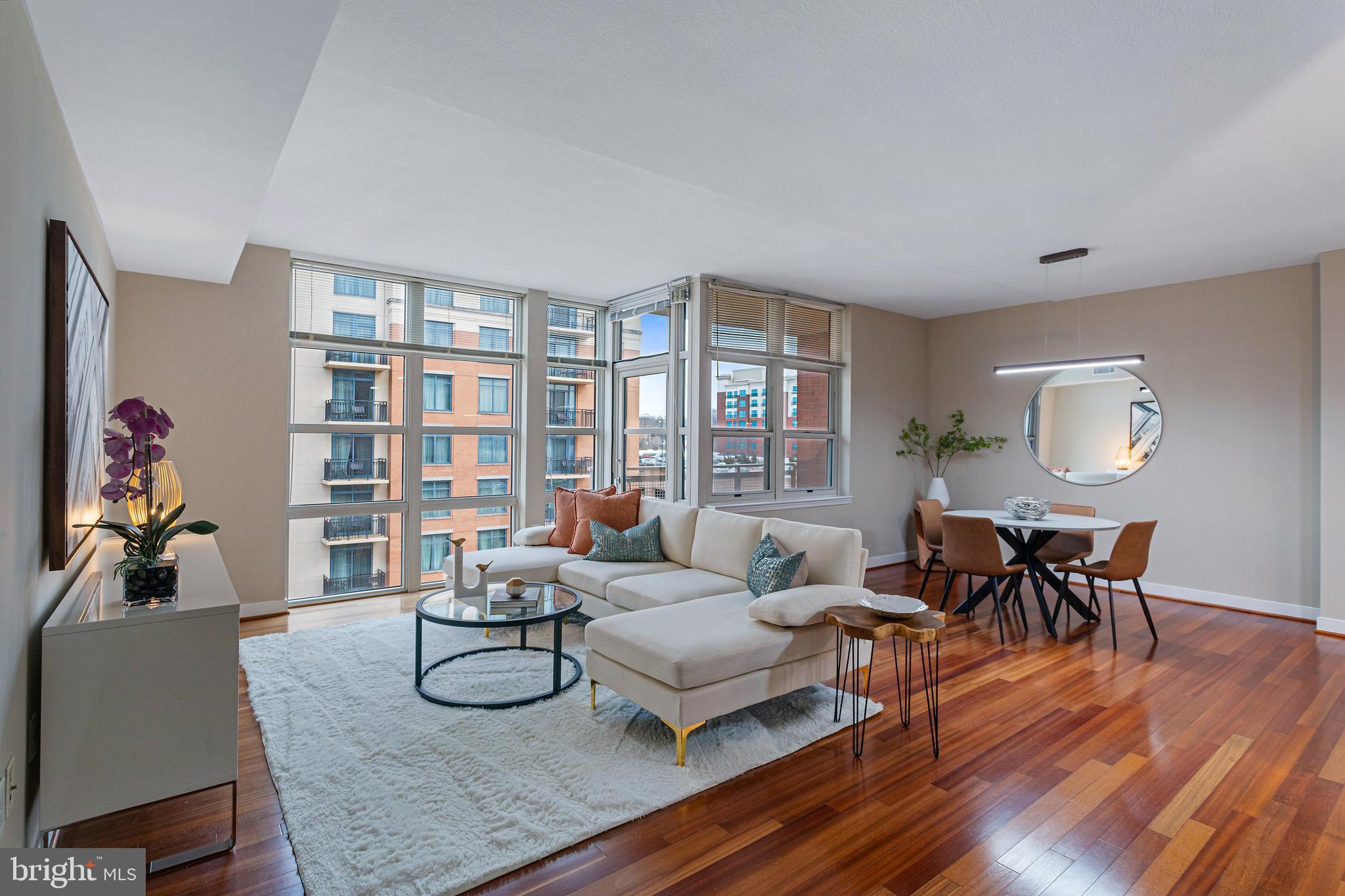 NATIONAL HARBOR - Residential