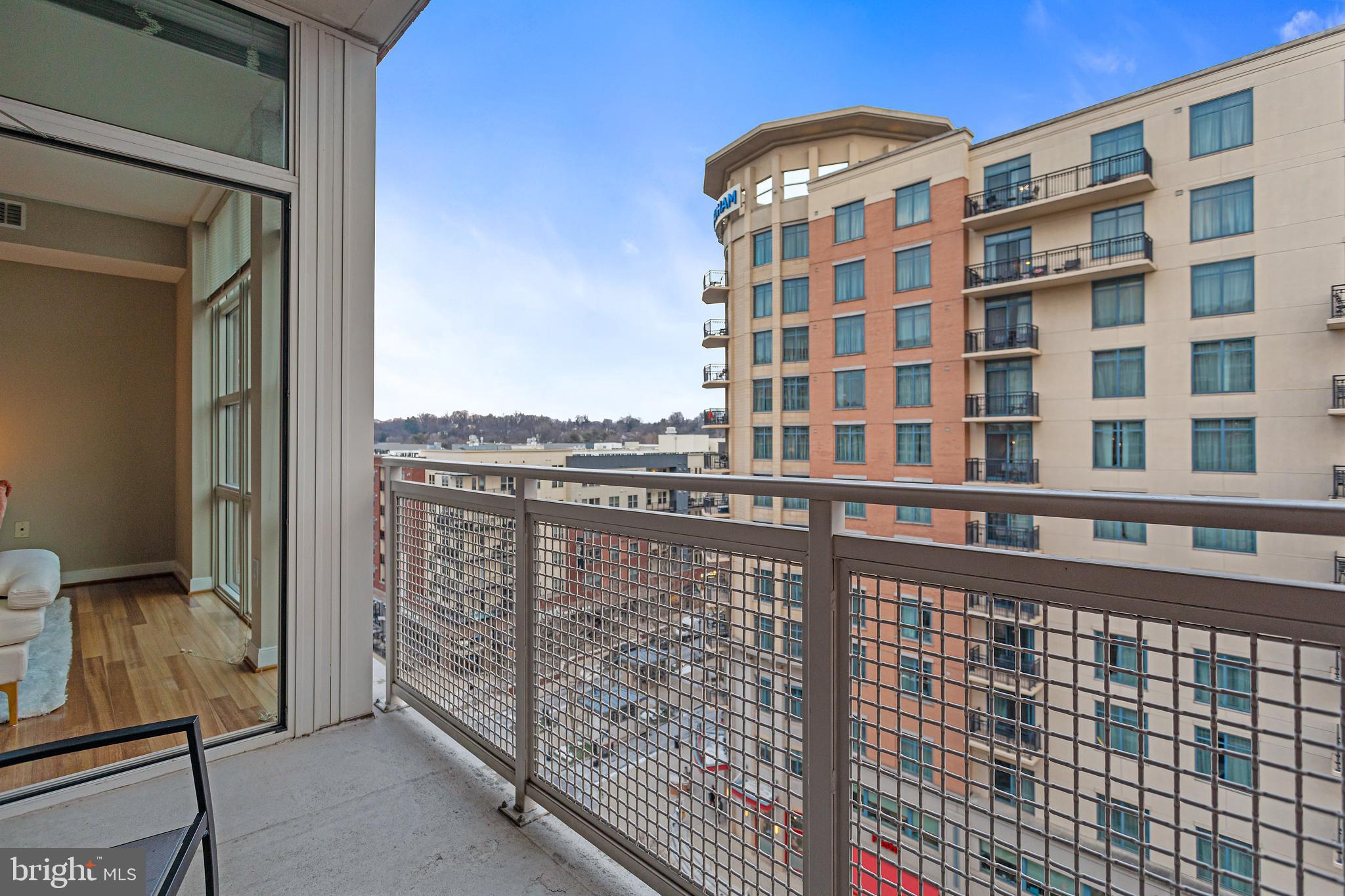 NATIONAL HARBOR - Residential