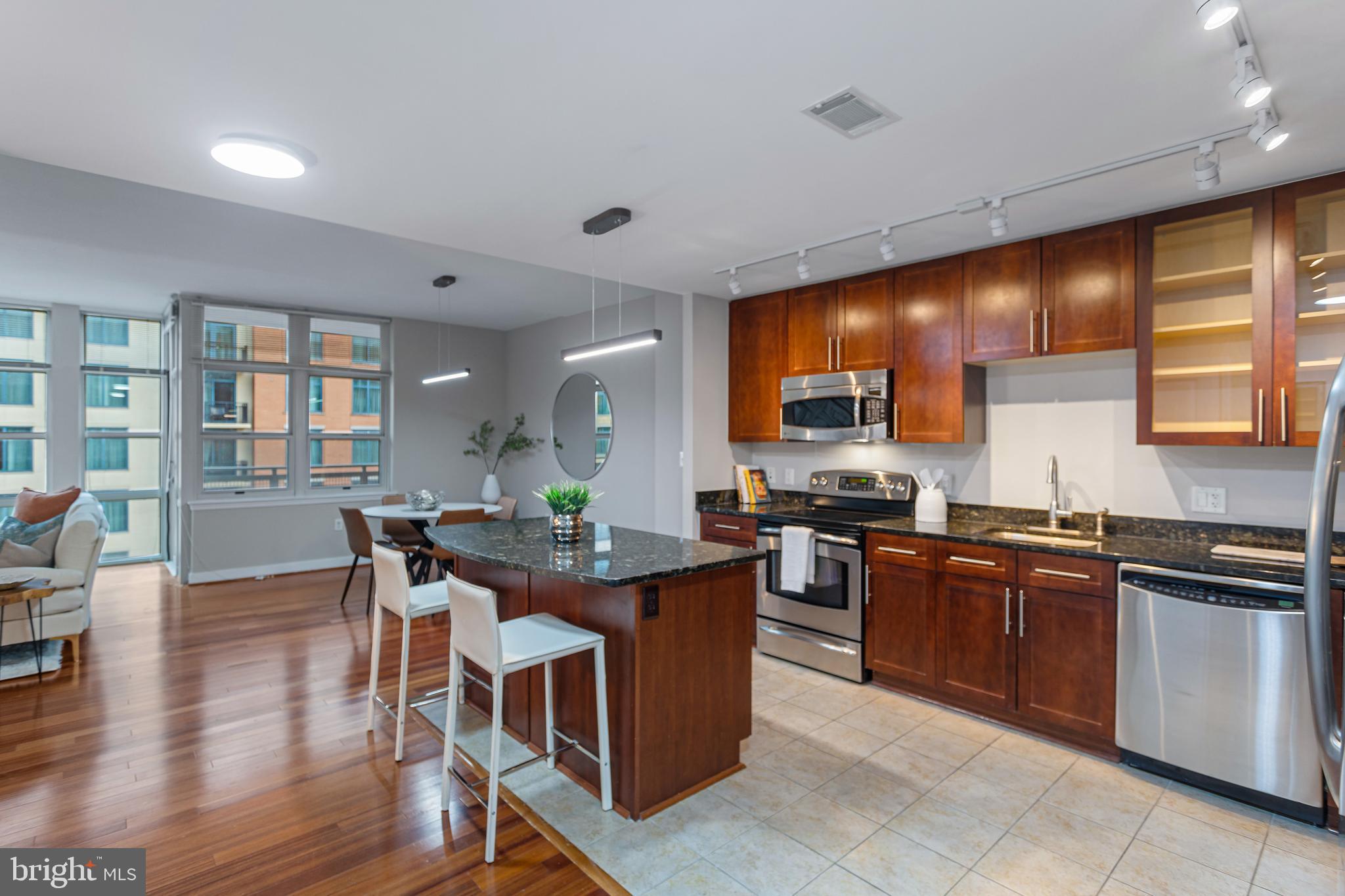 NATIONAL HARBOR - Residential