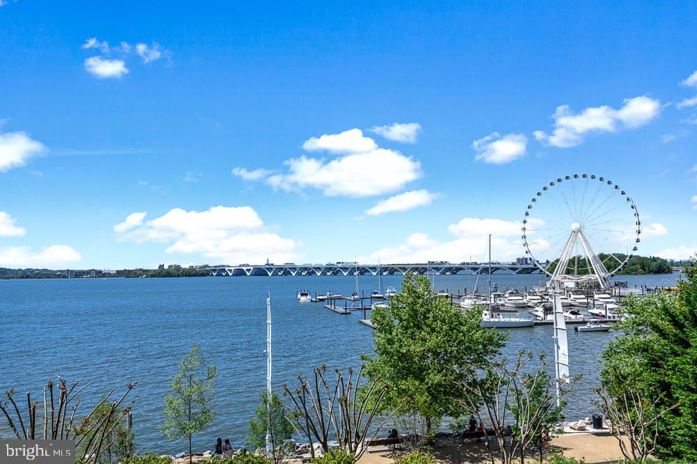 NATIONAL HARBOR - Residential