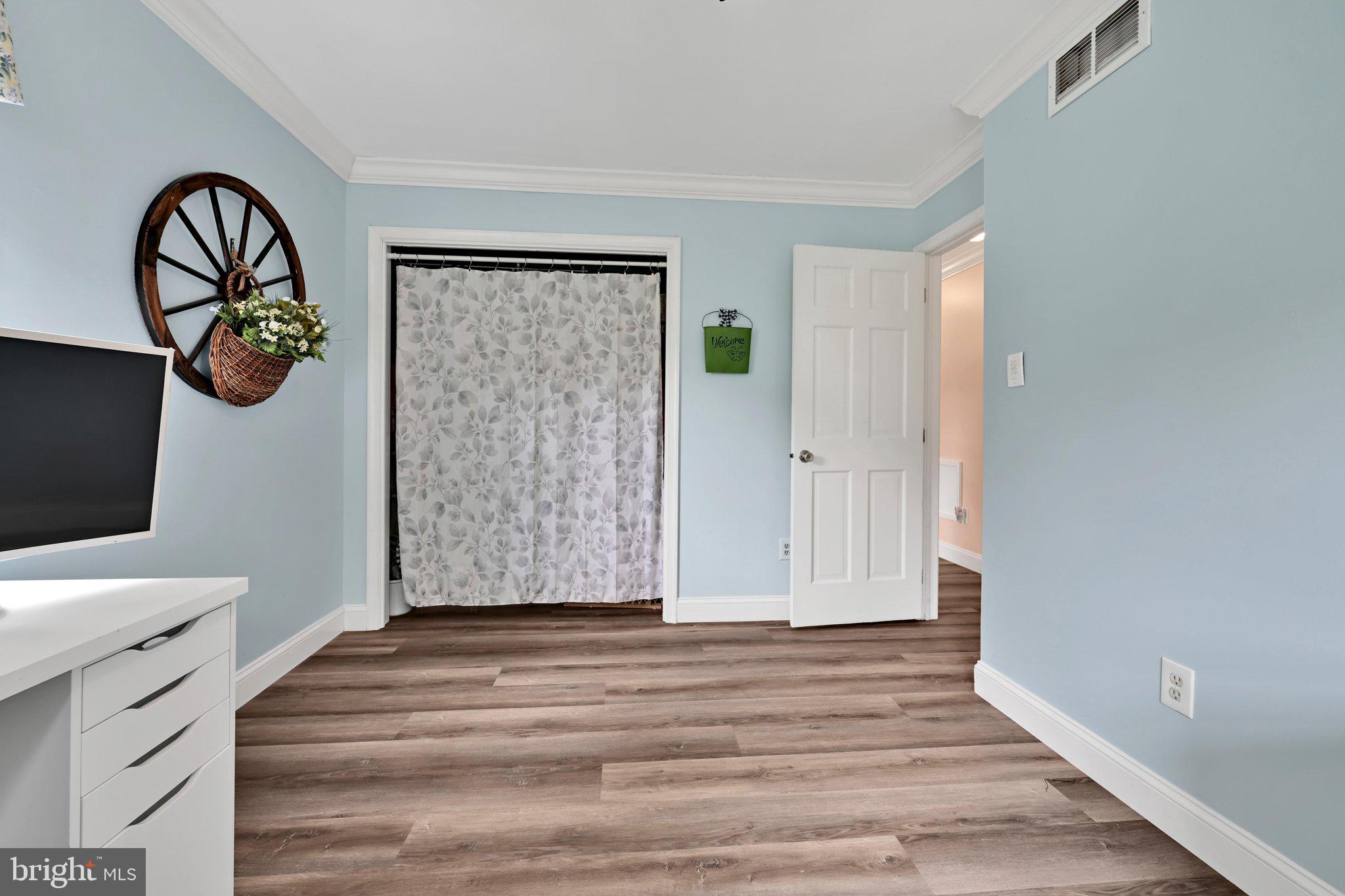 HILLS OVER PRATTS - Residential