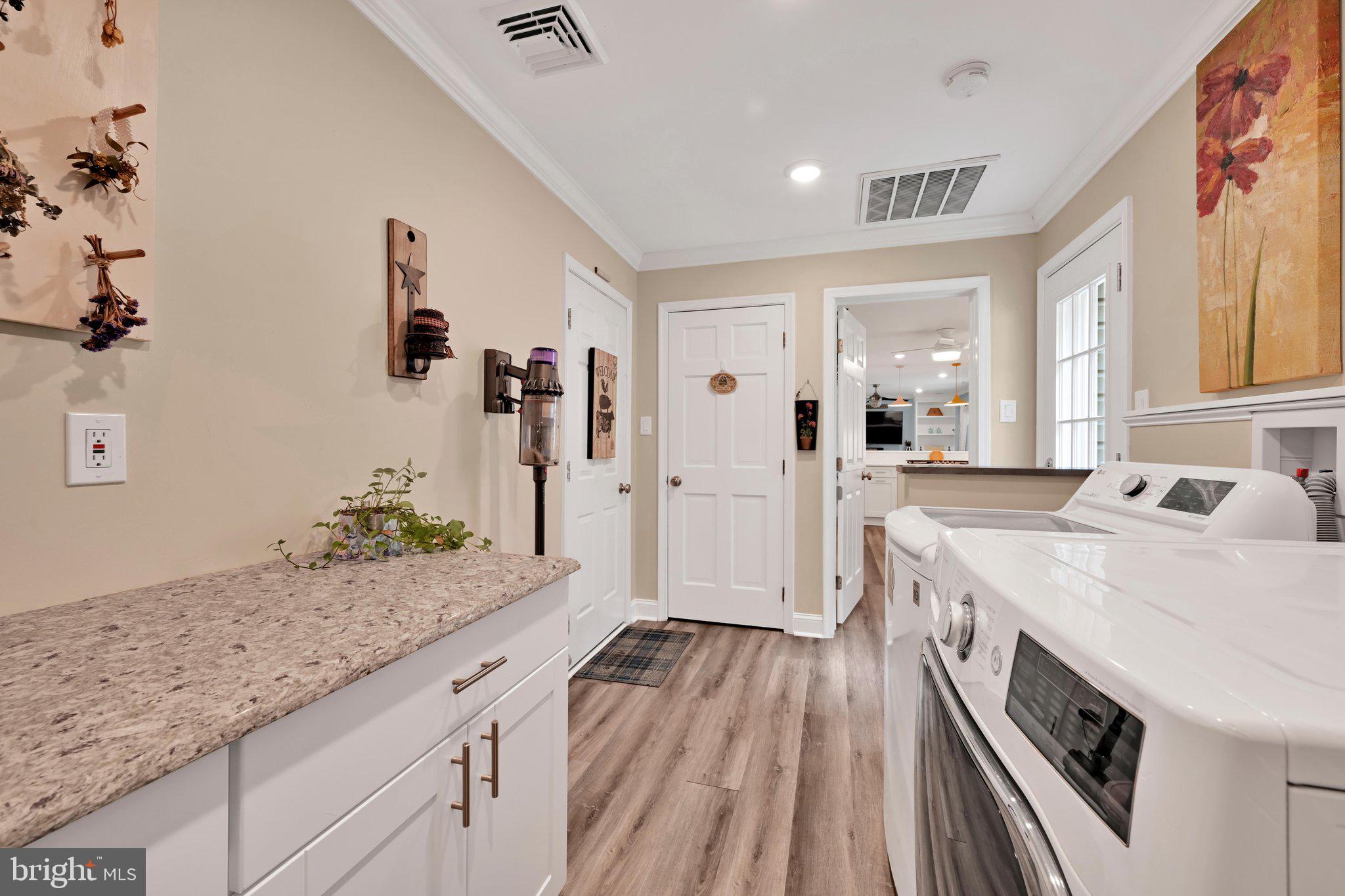 HILLS OVER PRATTS - Residential