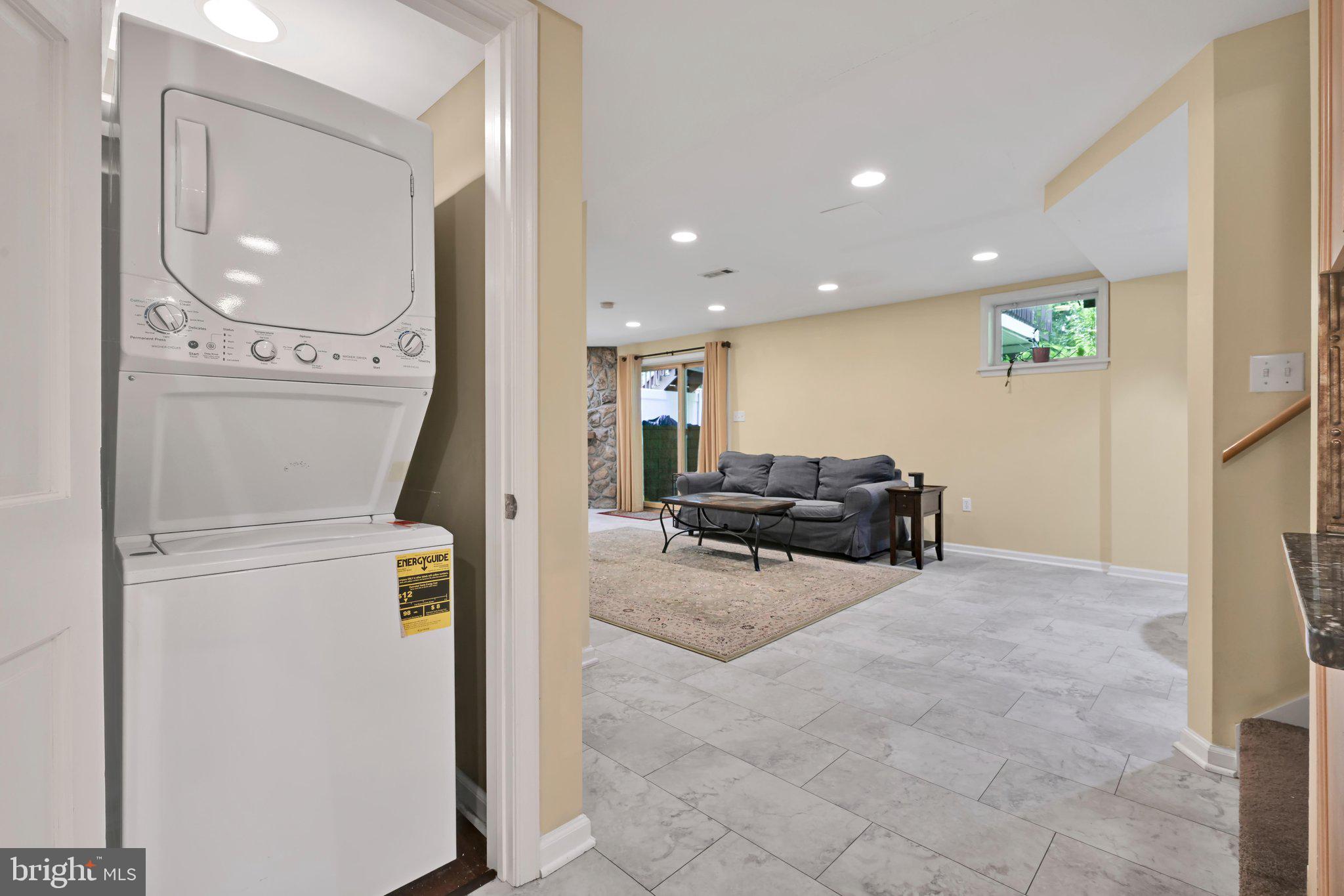 HILLS OVER PRATTS - Residential