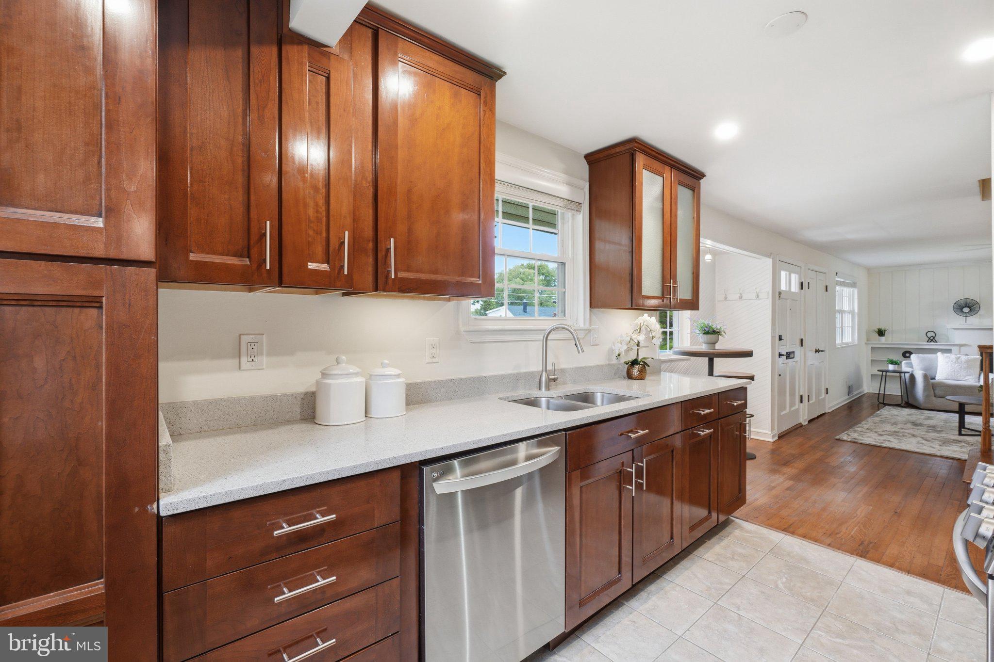 SLADES BROYHILL PARK - Residential