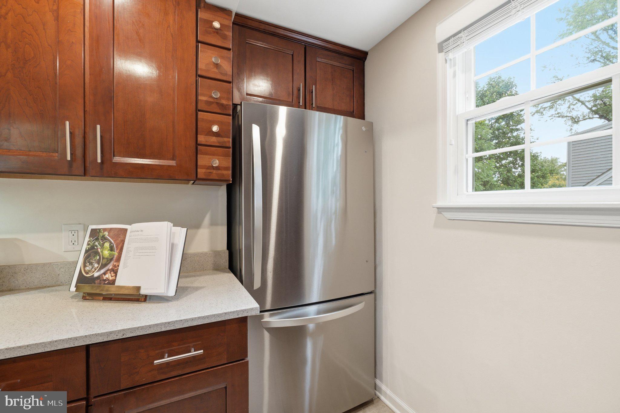 SLADES BROYHILL PARK - Residential