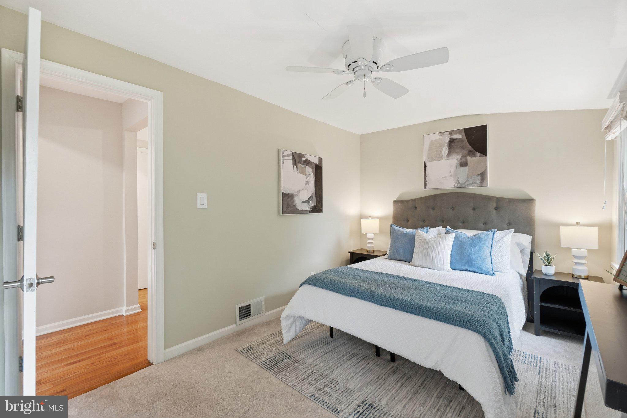 SLADES BROYHILL PARK - Residential