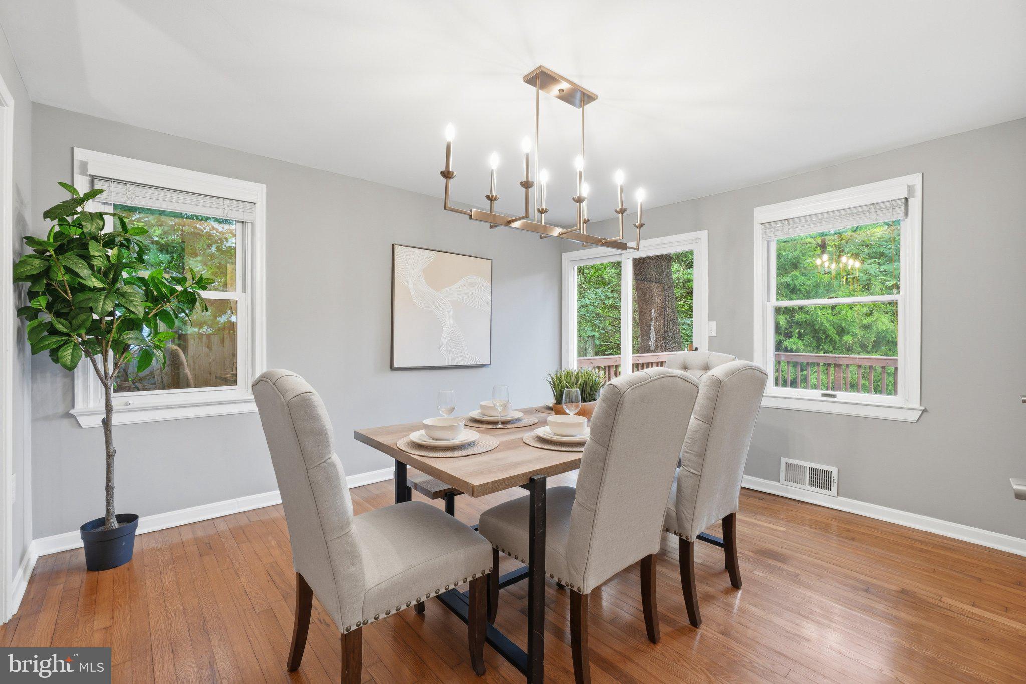 SLADES BROYHILL PARK - Residential
