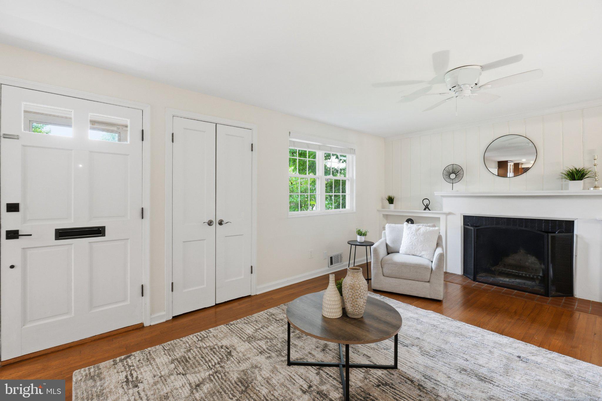 SLADES BROYHILL PARK - Residential