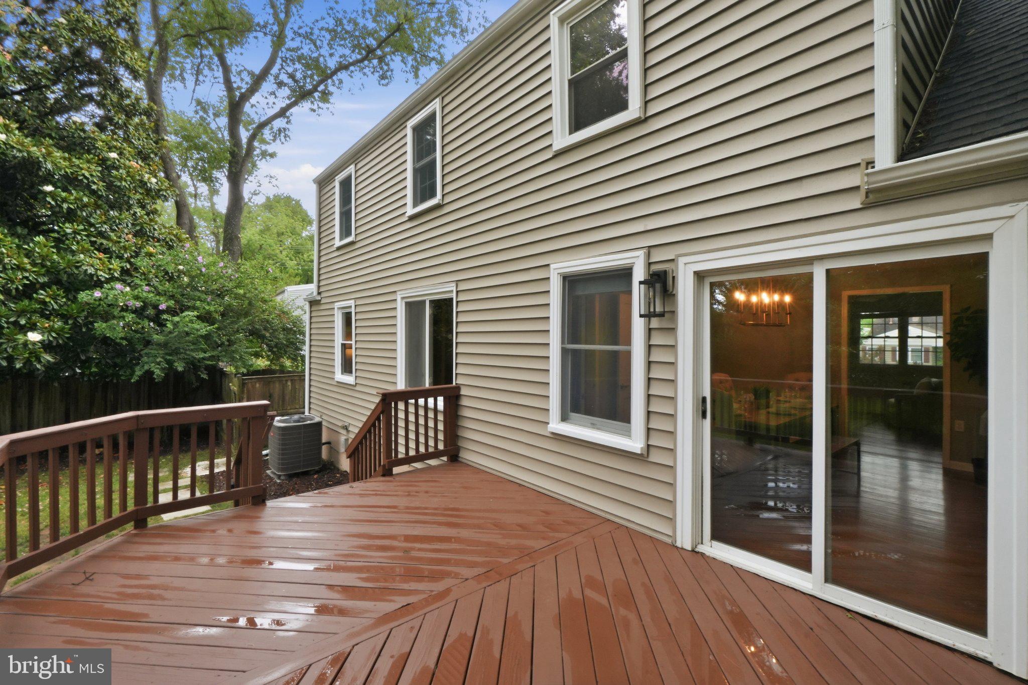 SLADES BROYHILL PARK - Residential