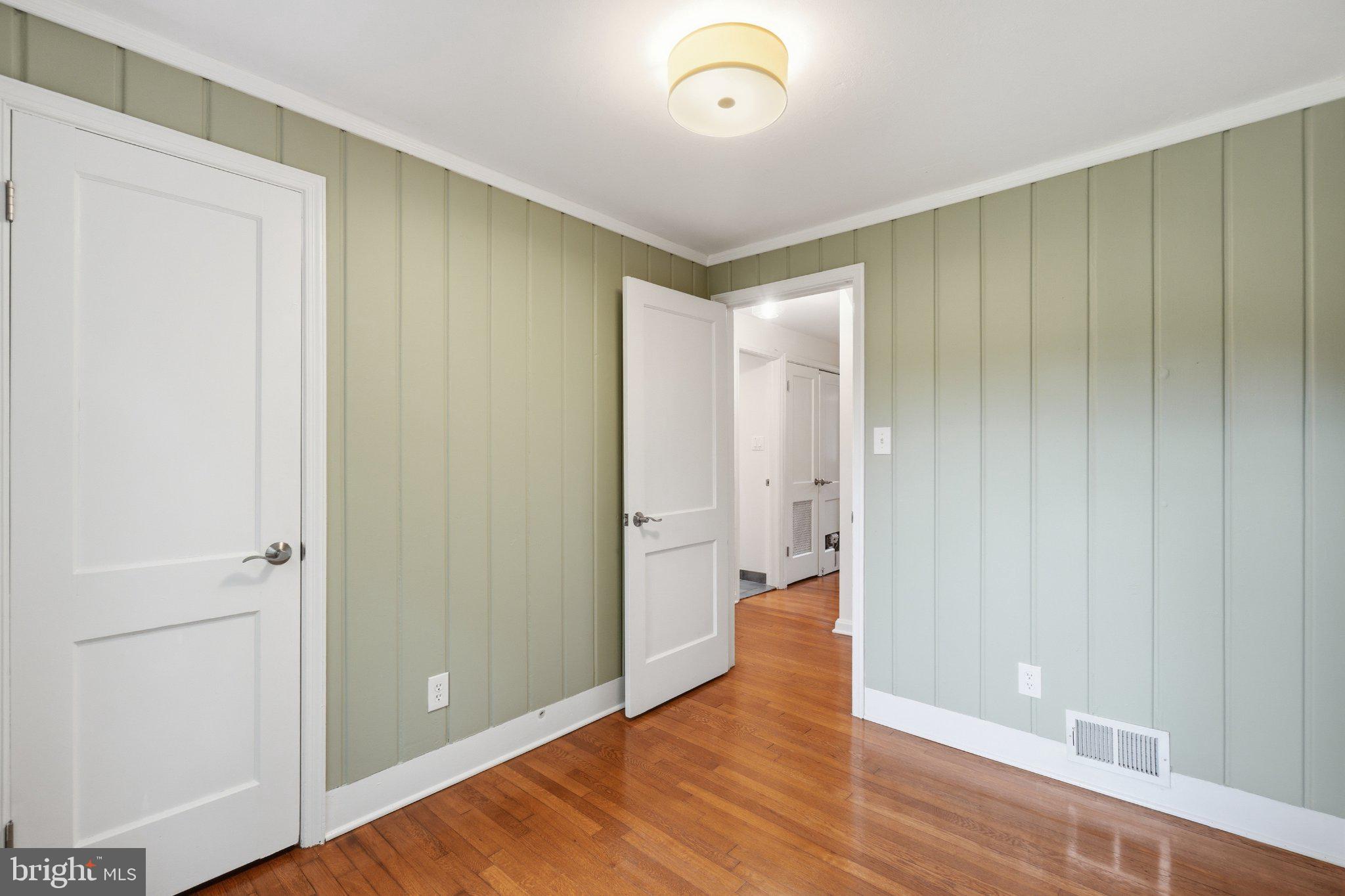 SLADES BROYHILL PARK - Residential