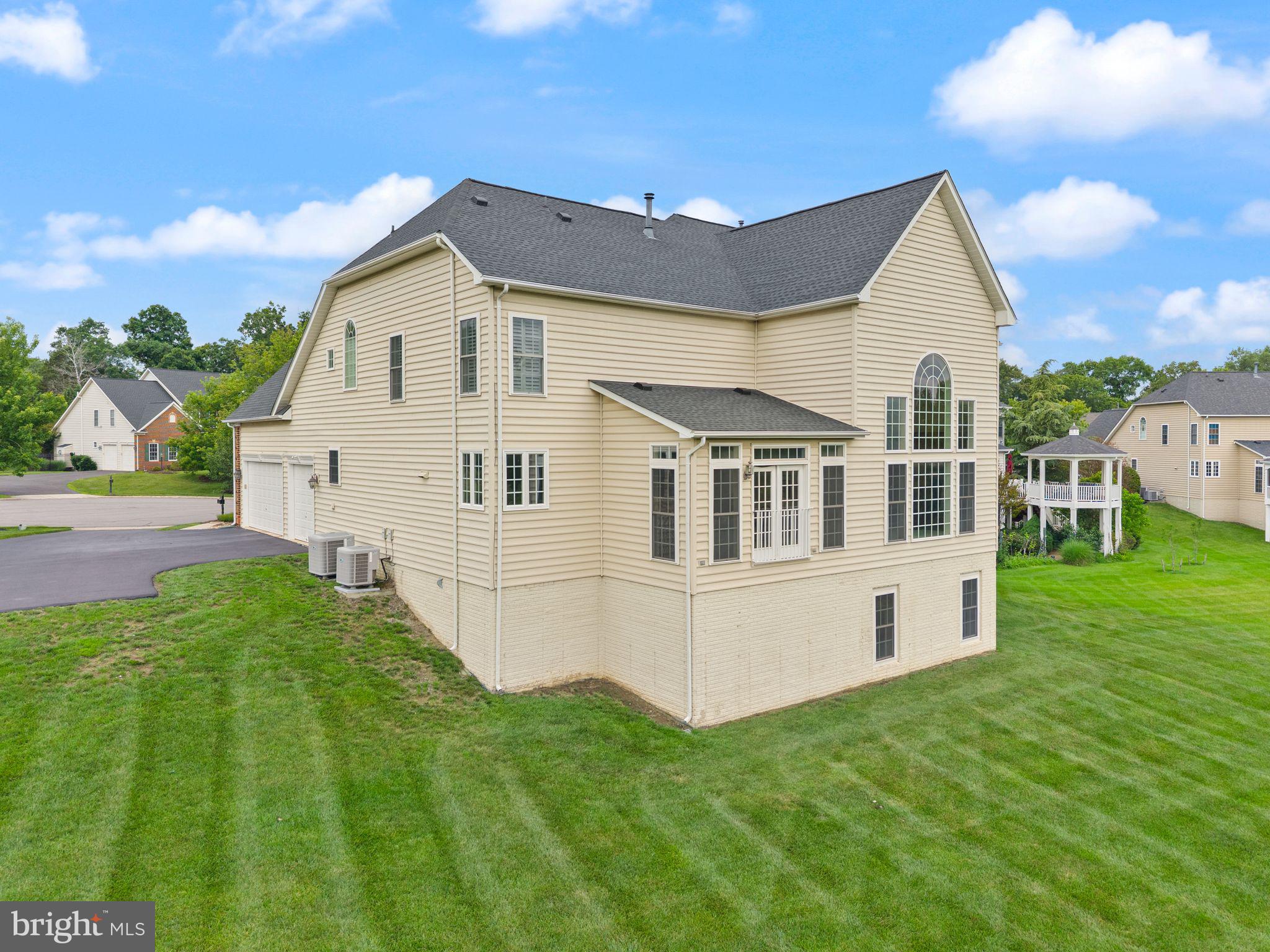 CEDAR HUNT - Residential