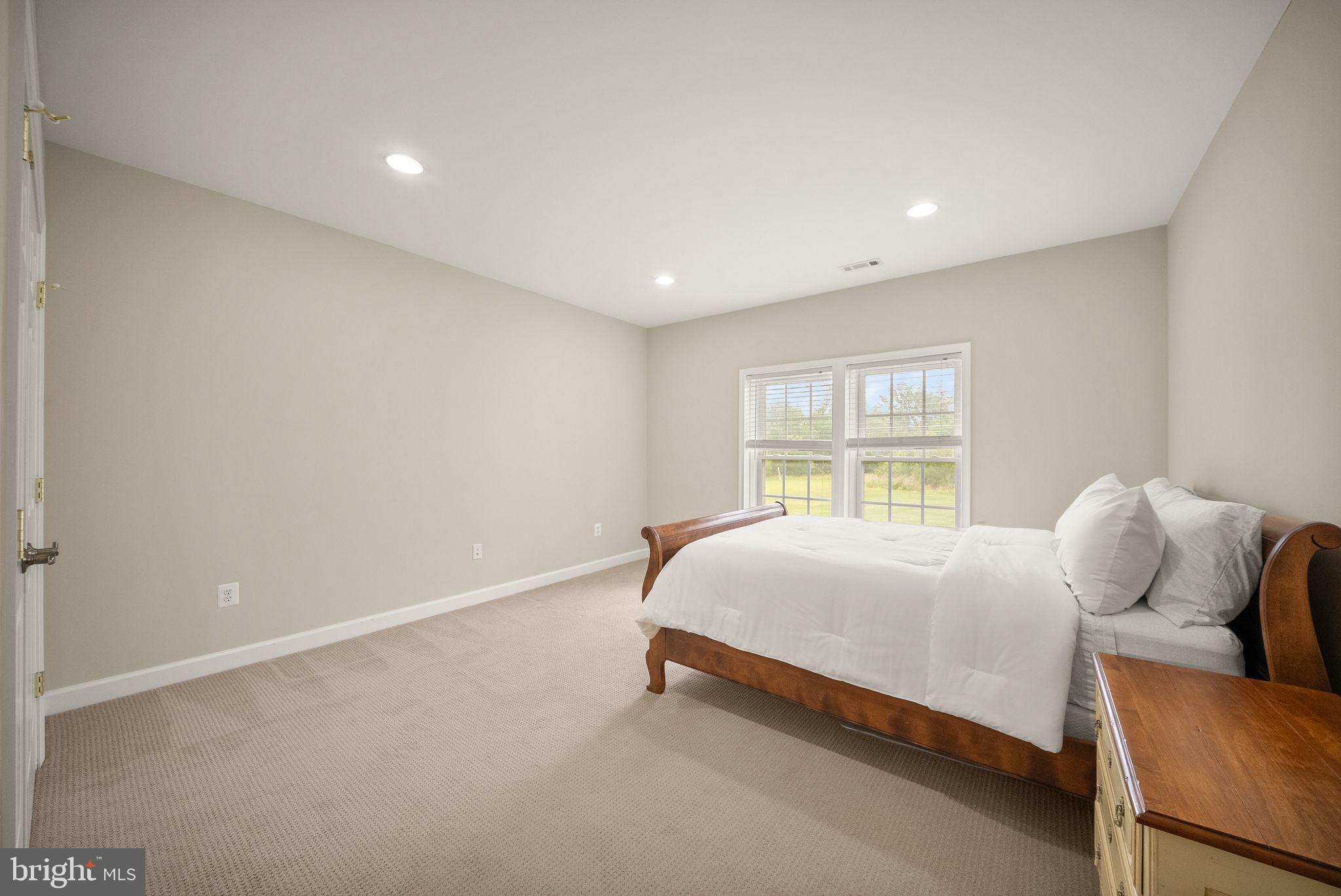 CEDAR HUNT - Residential