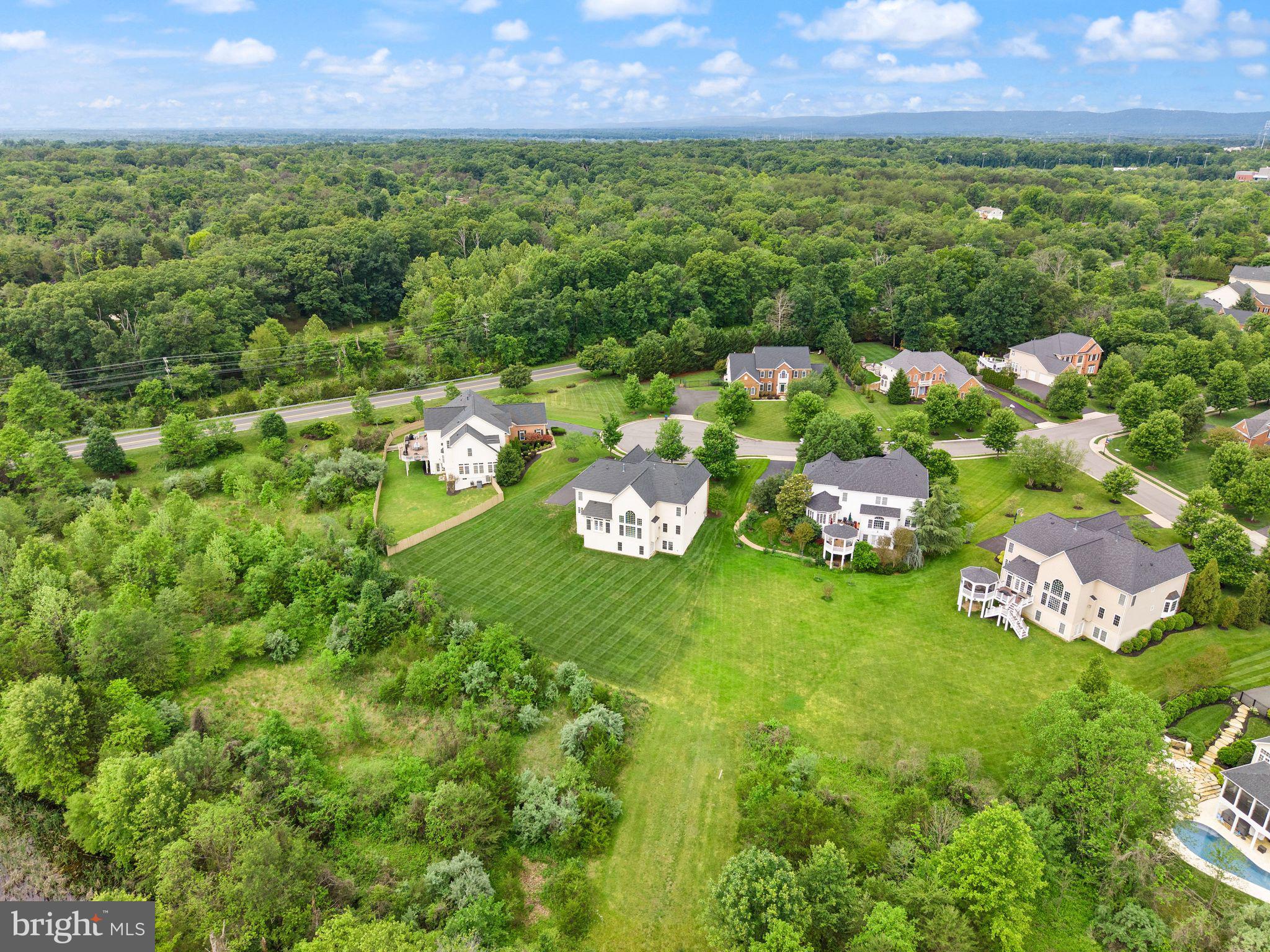 CEDAR HUNT - Residential