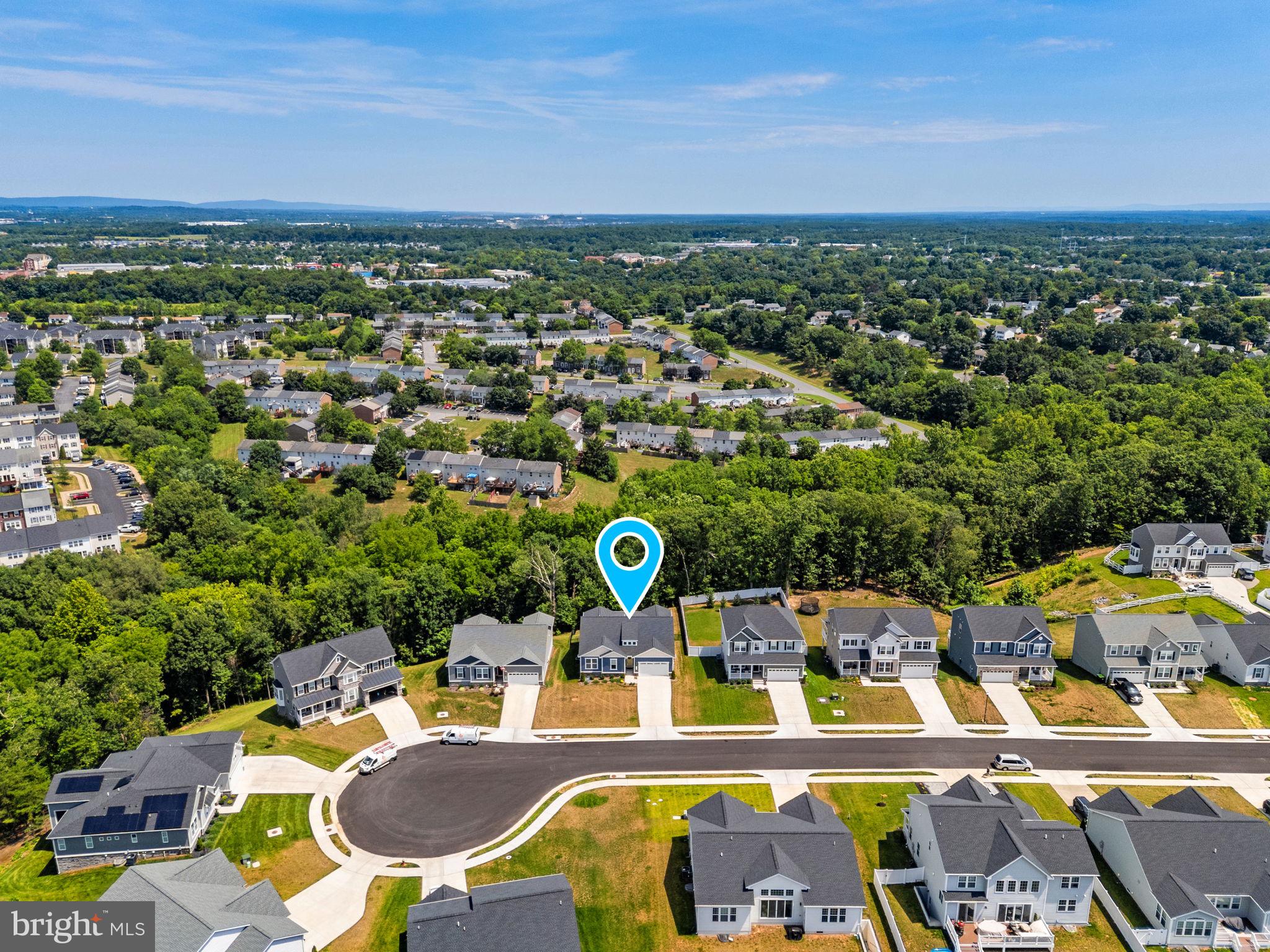ABRAMS POINTE - Residential