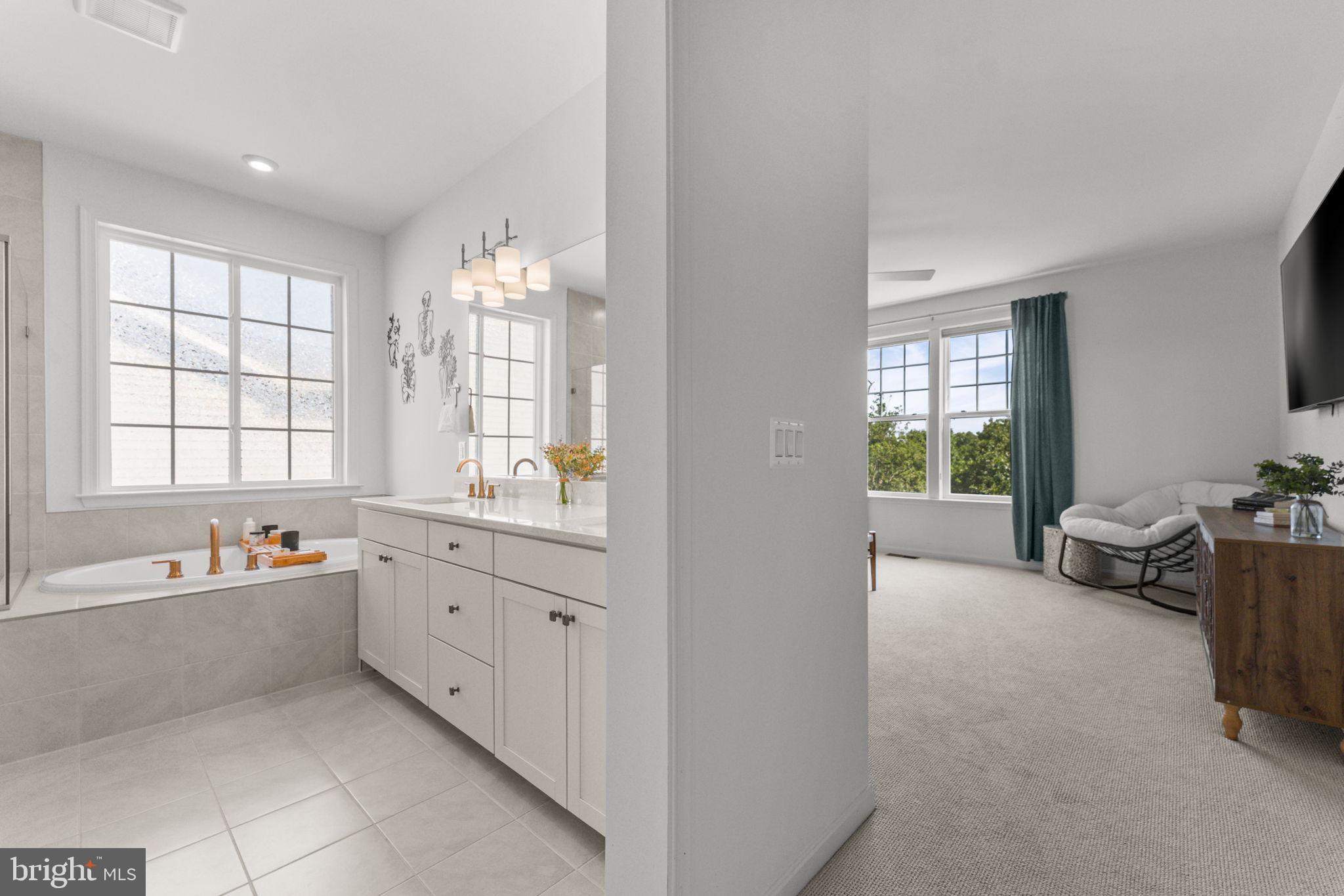 ABRAMS POINTE - Residential