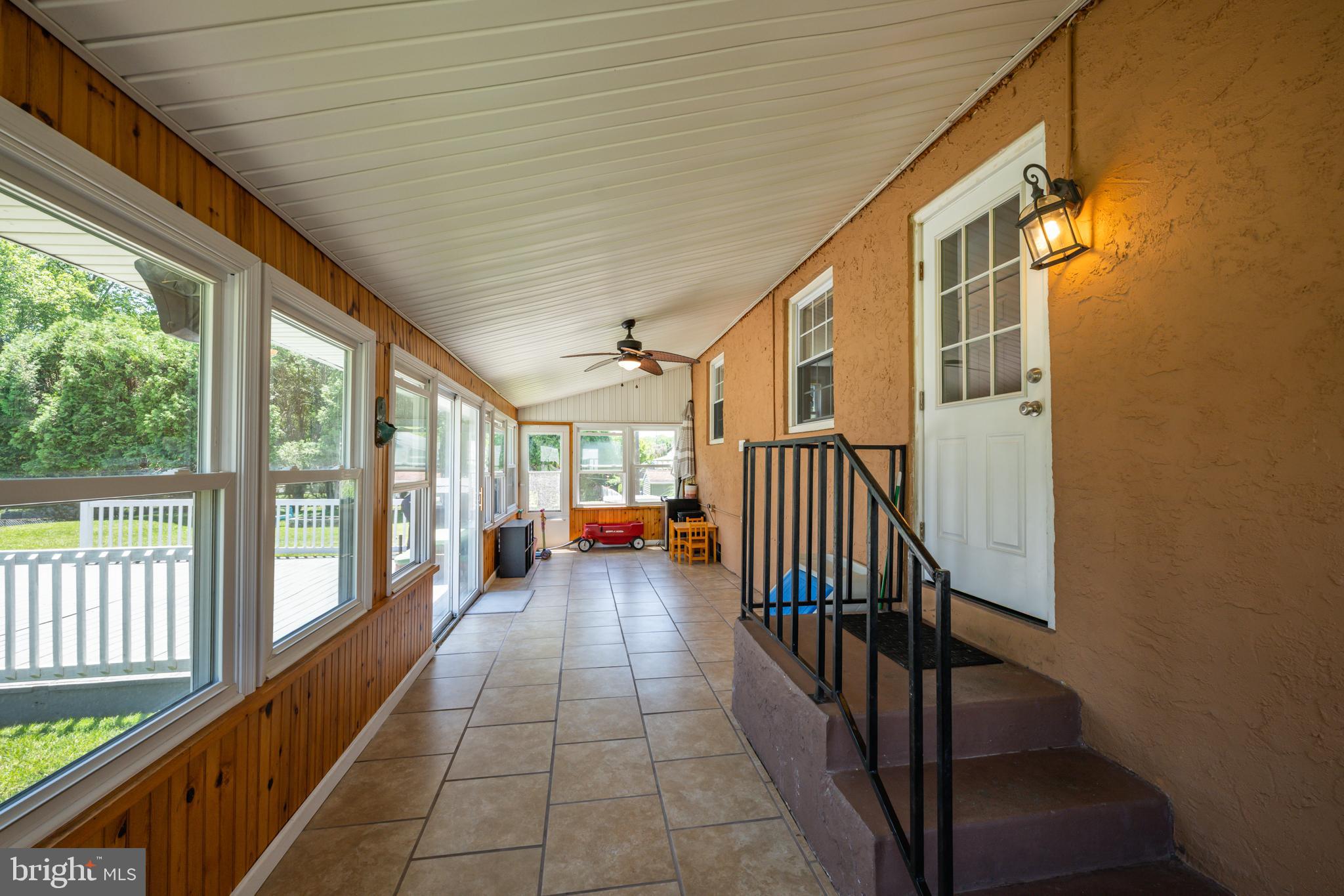MEADOWVIEW ESTATES - Residential