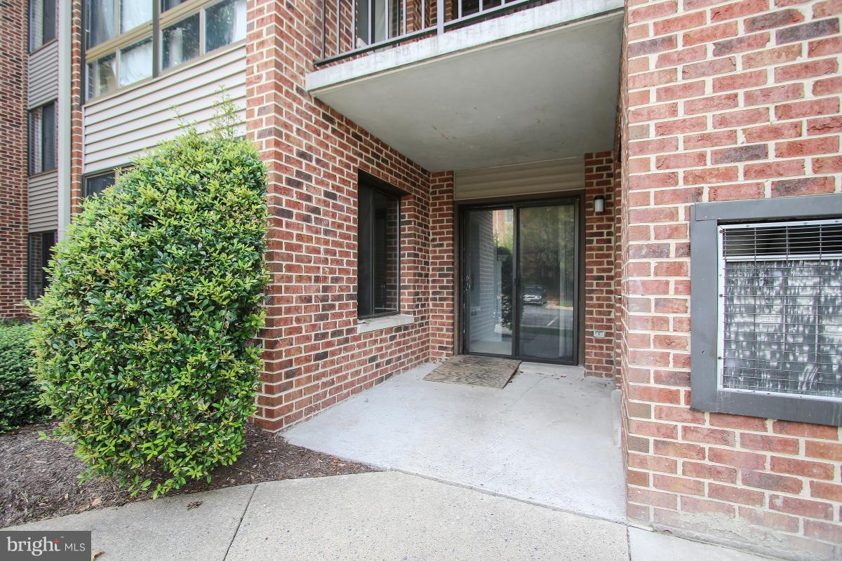FARMINGDALE - Residential