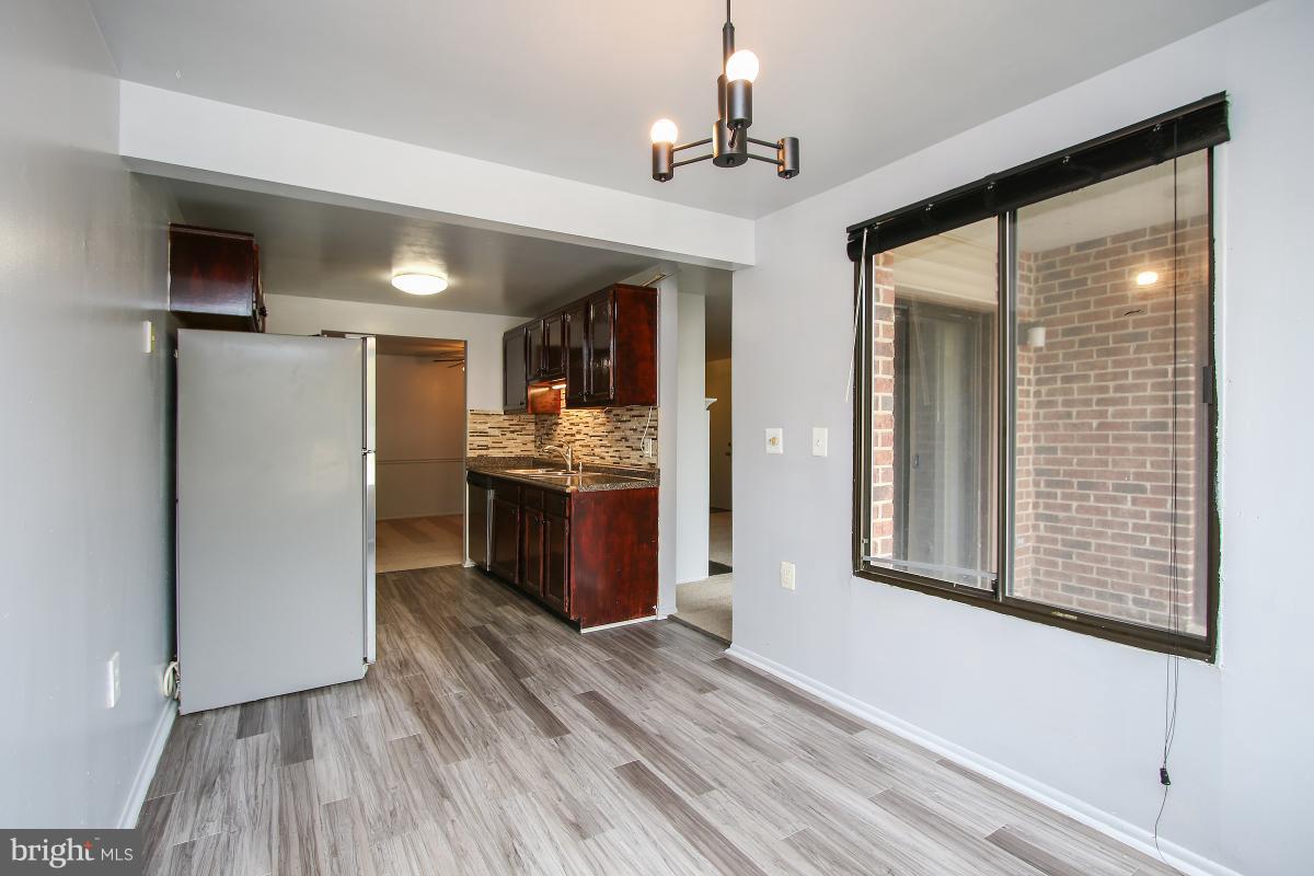 FARMINGDALE - Residential