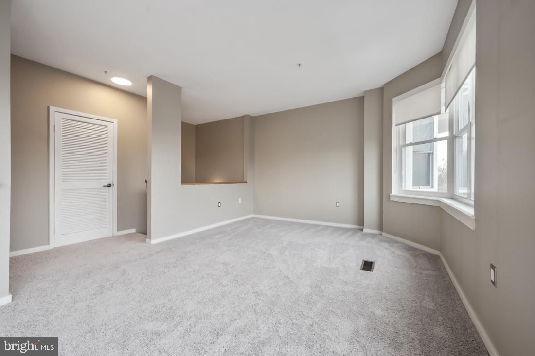 LOFTS - Residential