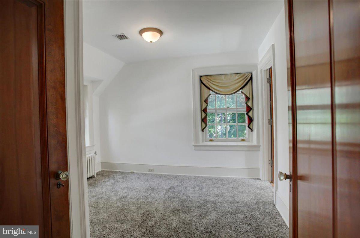 SHIPPENSBURG - Residential