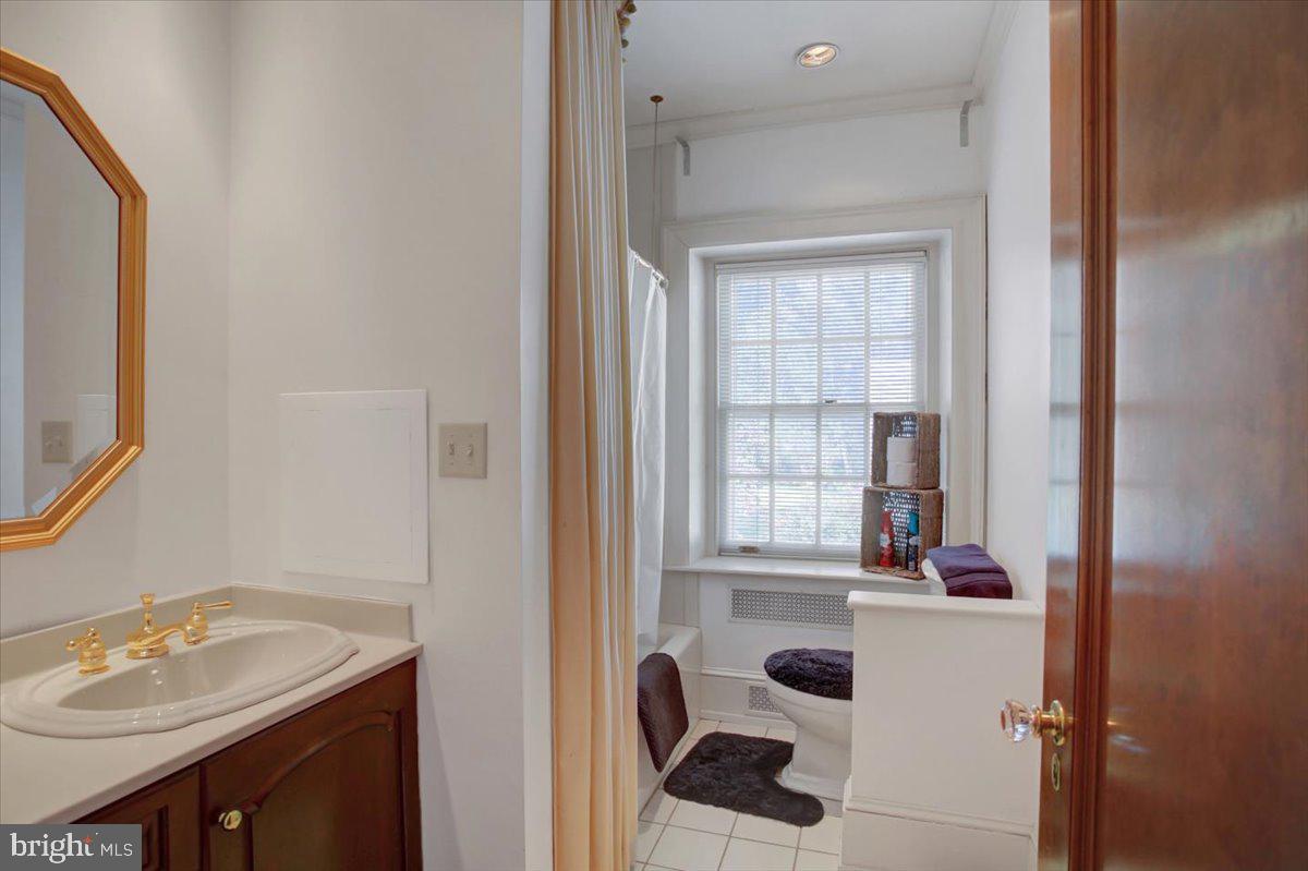 SHIPPENSBURG - Residential