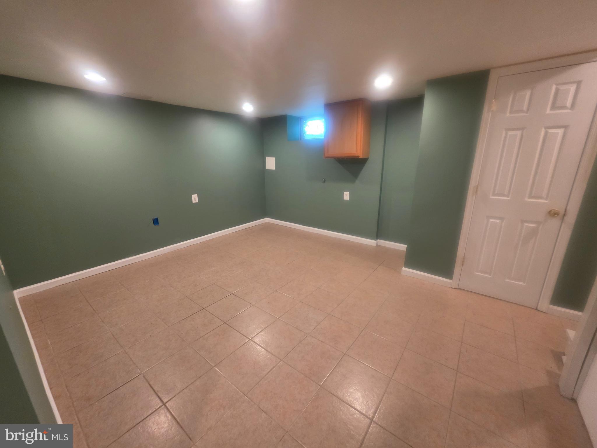 IDLEWOOD - Residential