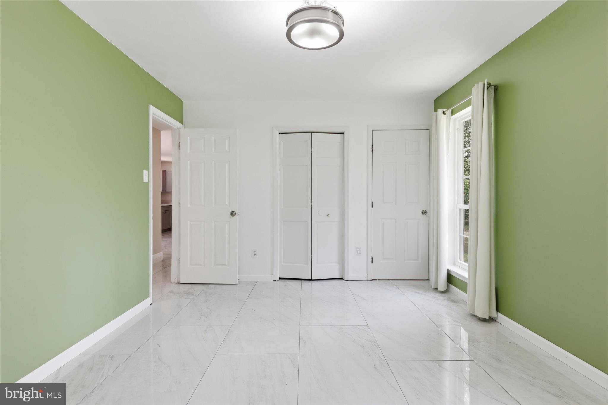 ST CHARLES HUNTINGTON - Residential