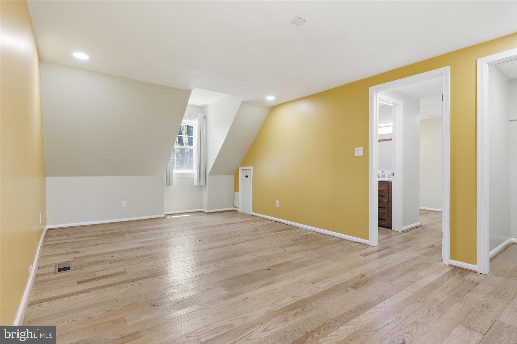 ST CHARLES HUNTINGTON - Residential