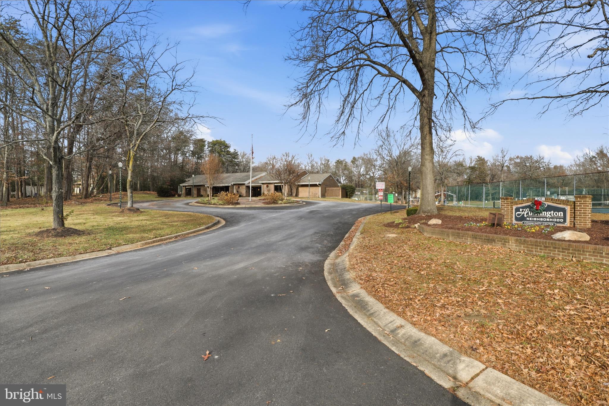 ST CHARLES HUNTINGTON - Residential