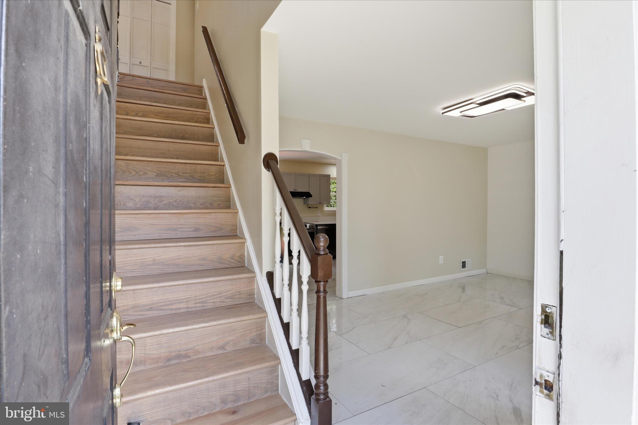 ST CHARLES HUNTINGTON - Residential