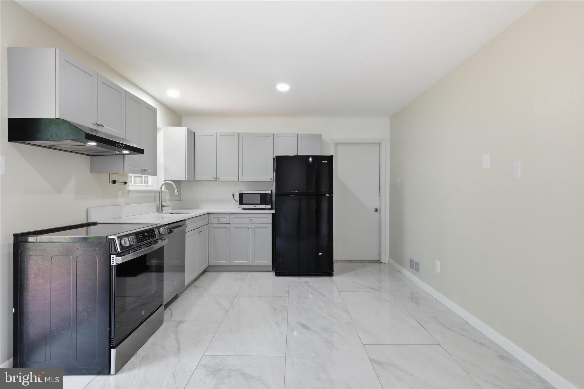 ST CHARLES HUNTINGTON - Residential