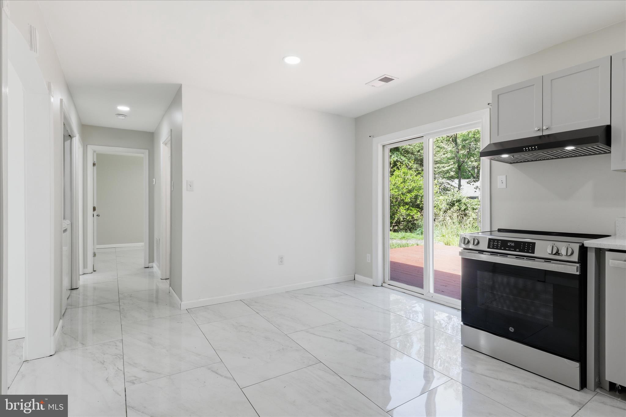 ST CHARLES HUNTINGTON - Residential