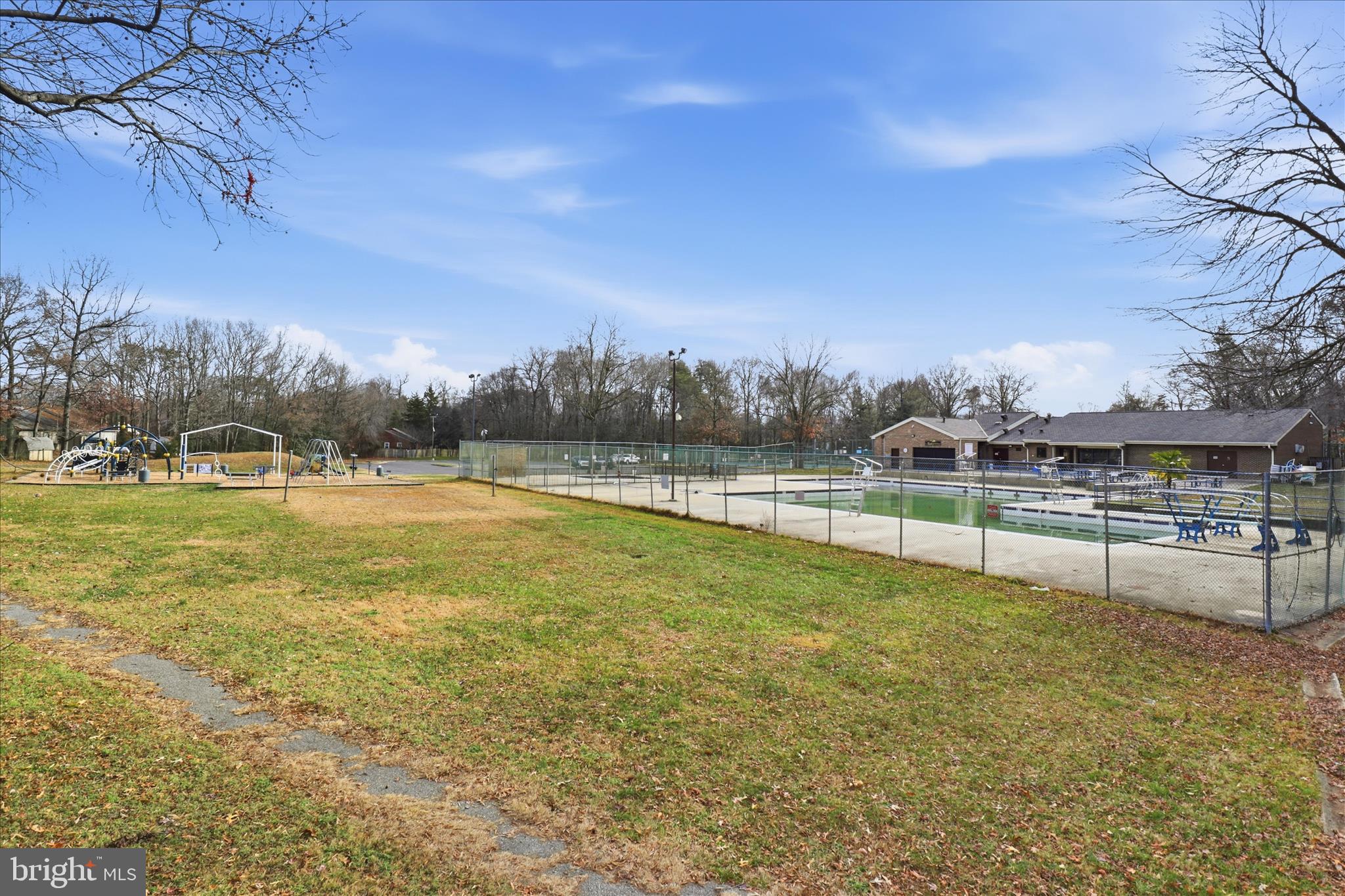 ST CHARLES HUNTINGTON - Residential