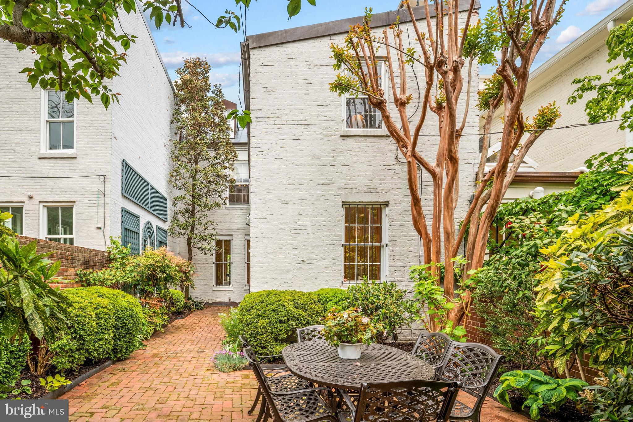GEORGETOWN - Residential
